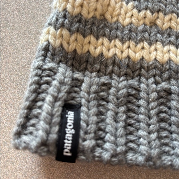 Patagonia Recycled Wool Blend Sapka Beanie SIphon Stripe Light Grey main image 5